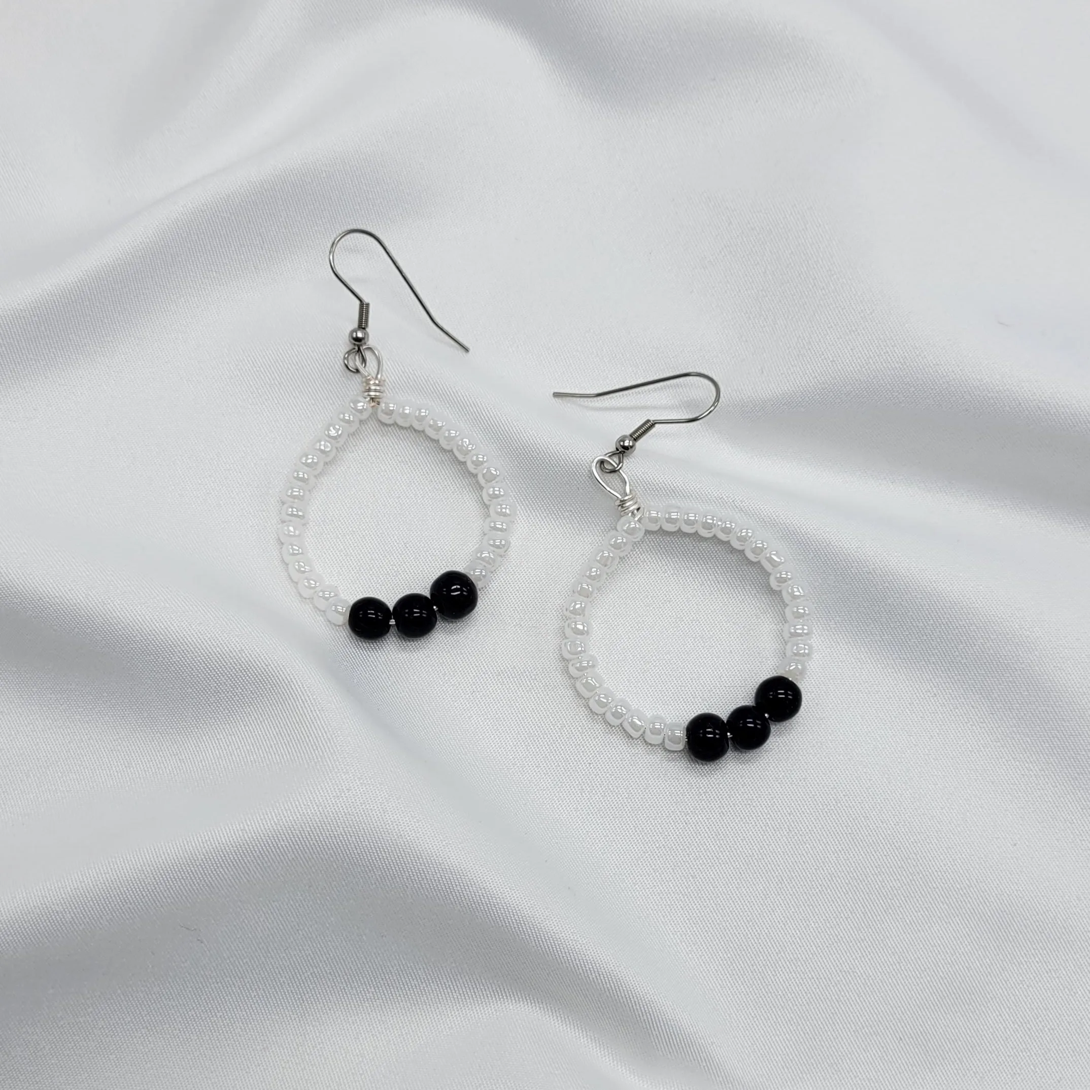 Black and White Aesthetic Bundle