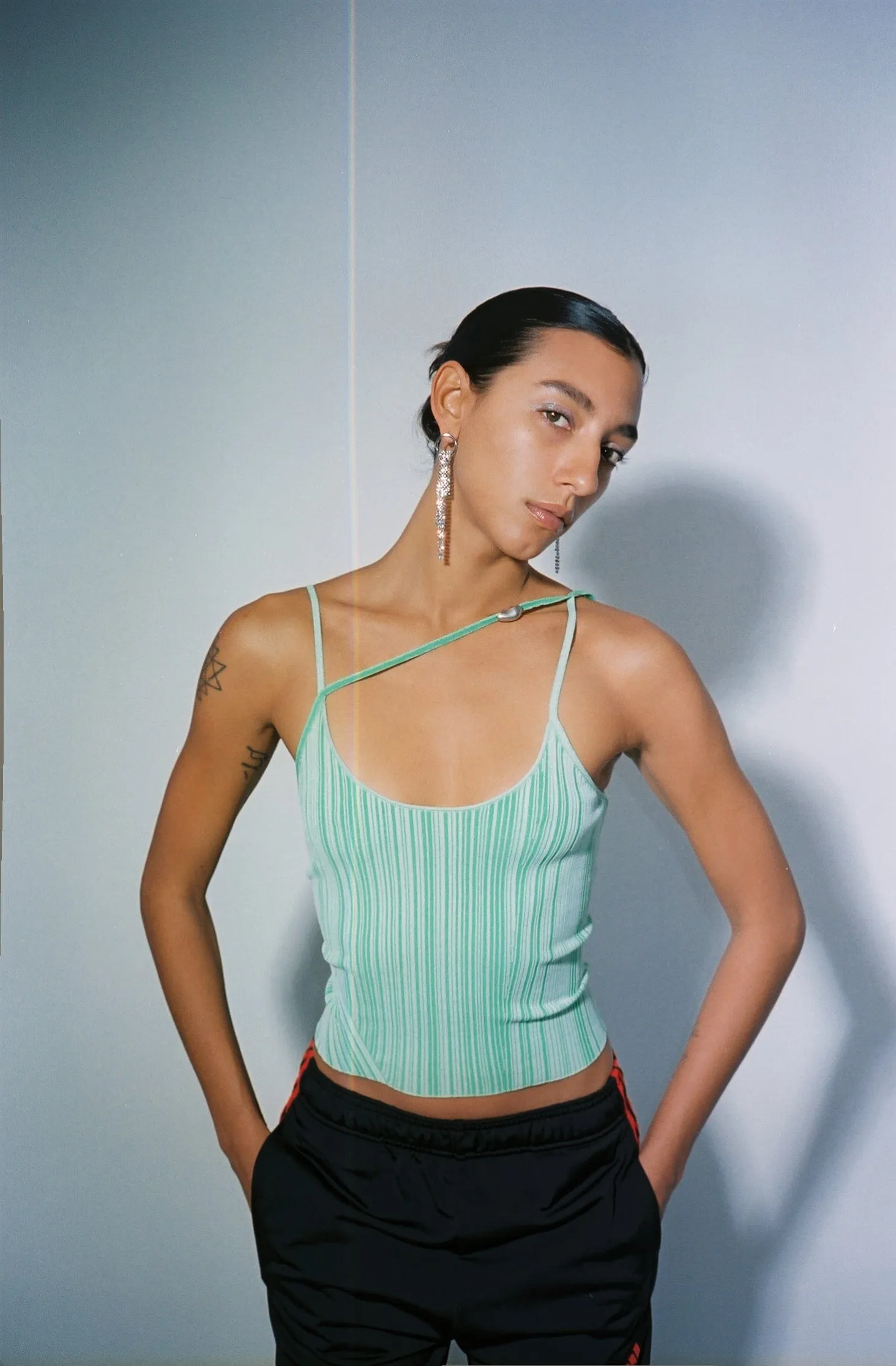 Green Asymmetric Singlet