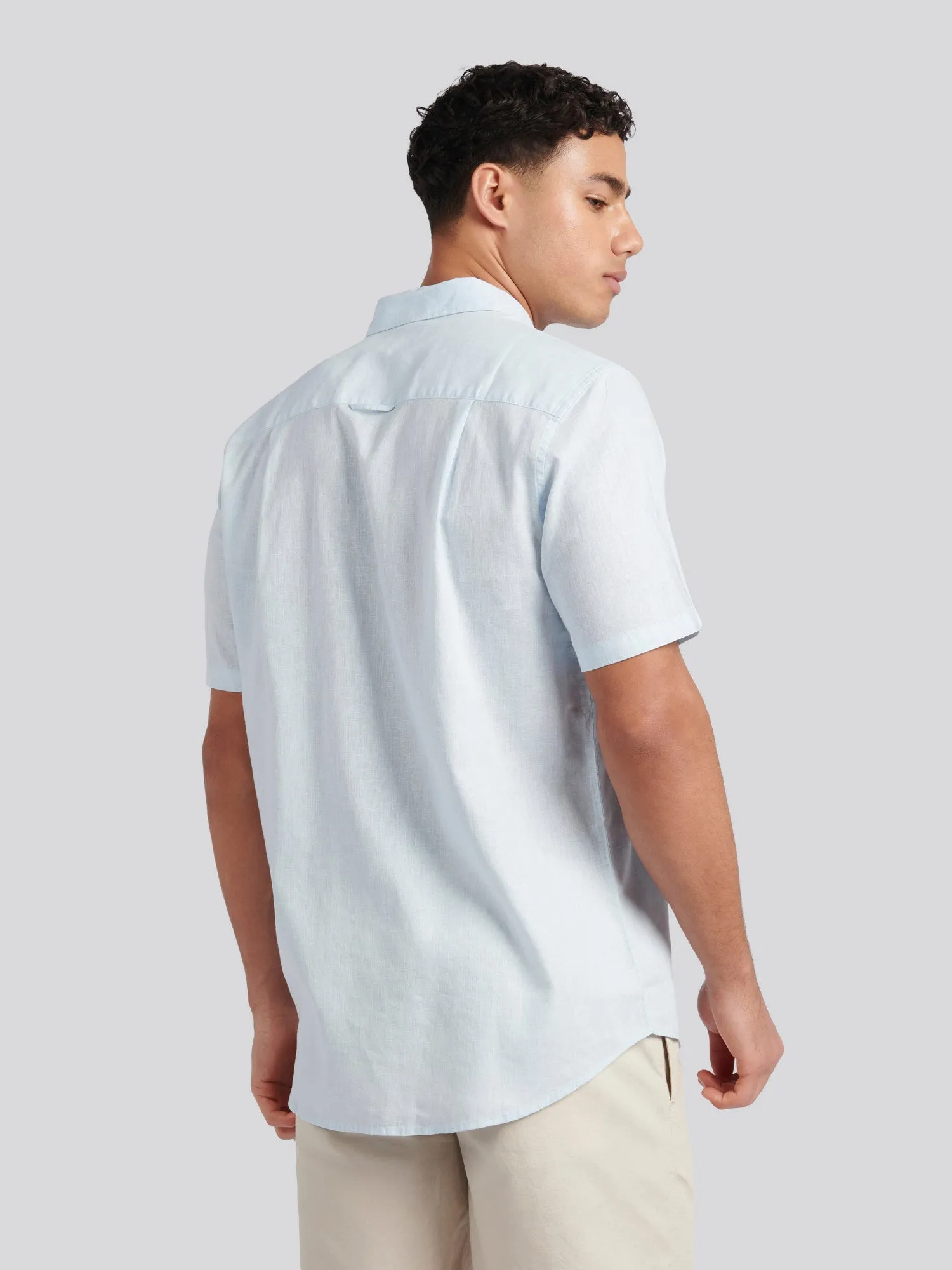 Mens Linen Blend Short Sleeve Shirt in Ice Blue