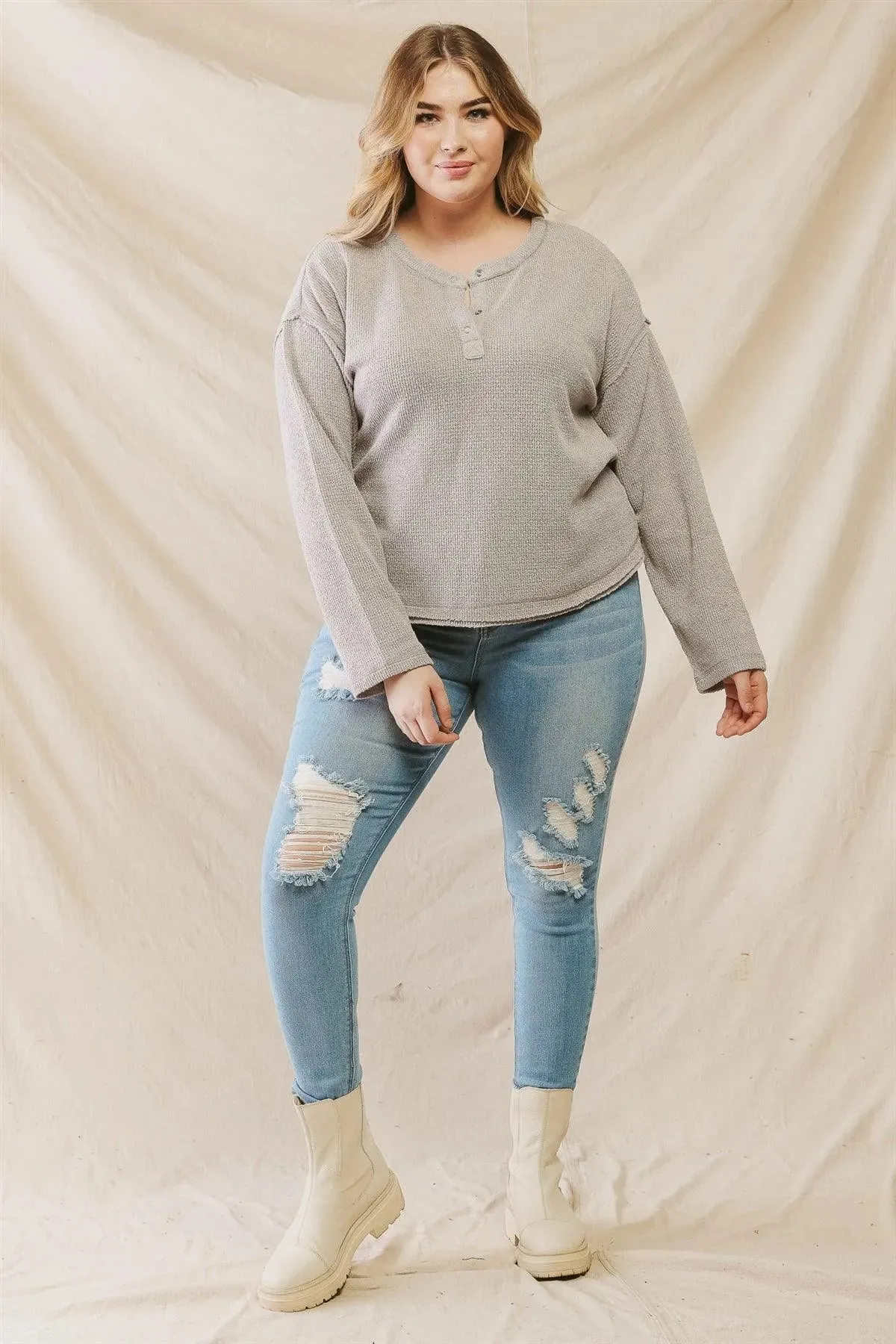 Plus Size Grey Knit Button-Up Long Sleeve Top /3-2-1