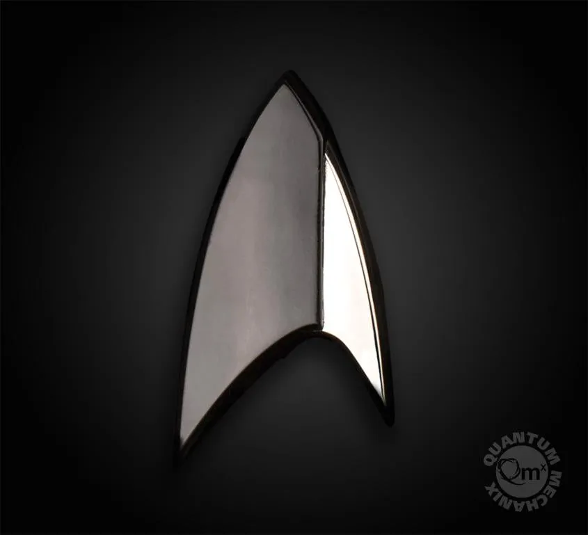 STAR TREK™: DISCOVERY Magnetic Insignia Badge - Section 31 "Black Badge"