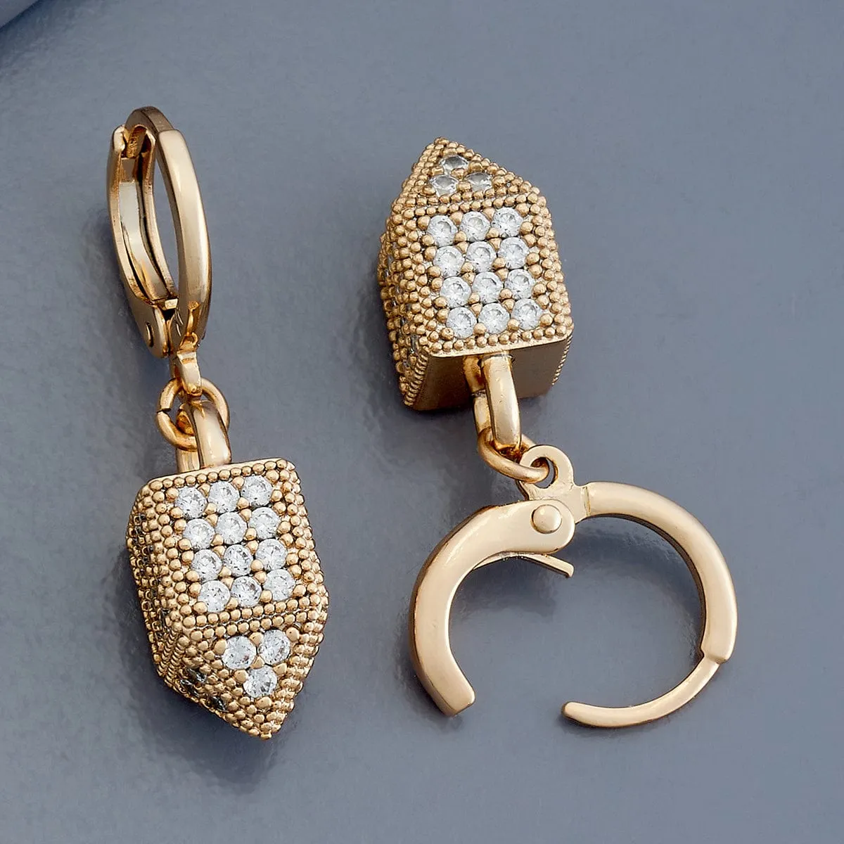 Trendy Earring 178748